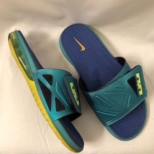 Nike Lebron Flip-flops